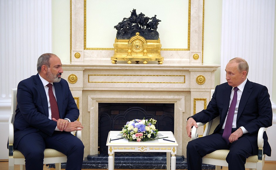 With Acting Prime Minister of Armenia Nikol Pashinyan.