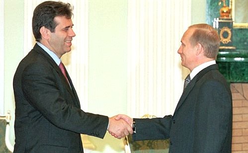 Vladimir Putin and President of the Federal Republic of Yugoslavia Vojislav Kostunica.