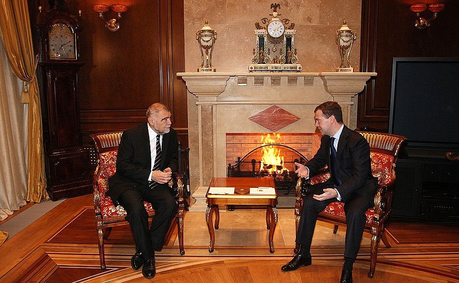 С Президентом Республики Хорватия Стипе Месичем.