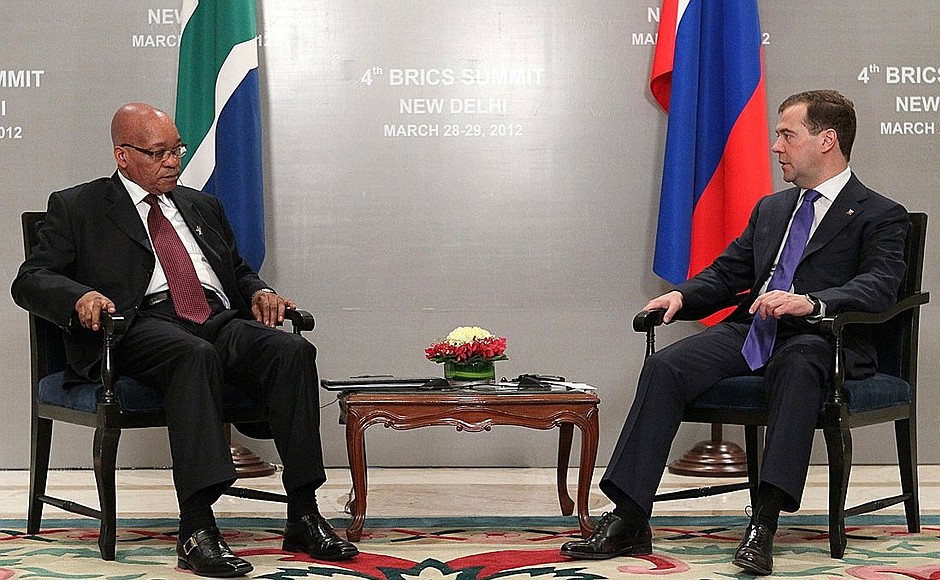 С Президентом Южно-Африканской Республики Джейкобом Зумой.