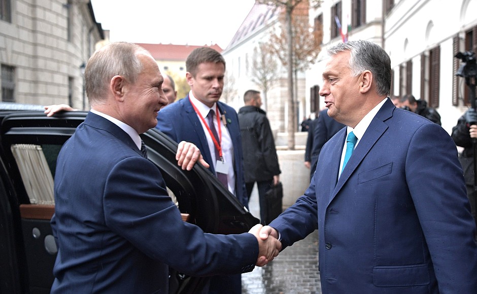 Arrival at the Prime Minister of Hungary’s residence, the Carmelite Cloister. With Prime Minister of Hungary Viktor Orban.