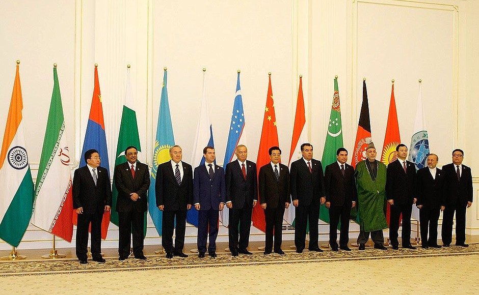 Совместное фотографирование участников заседания Совета глав государств – членов Шанхайской организации сотрудничества.