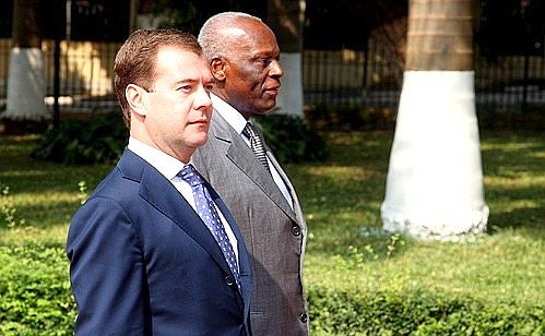 Official ceremony welcoming the Russian President in Angola. With President of Angola Jose Eduardo dos Santos.