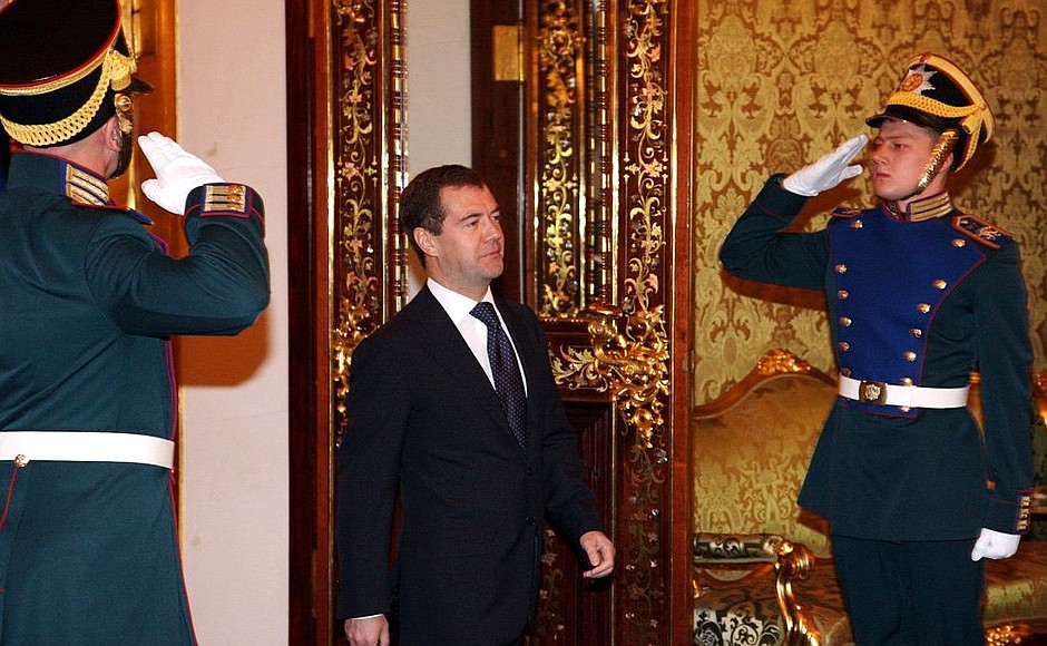 Перед началом встречи с Президентом Эквадора Рафаэлем Корреа.