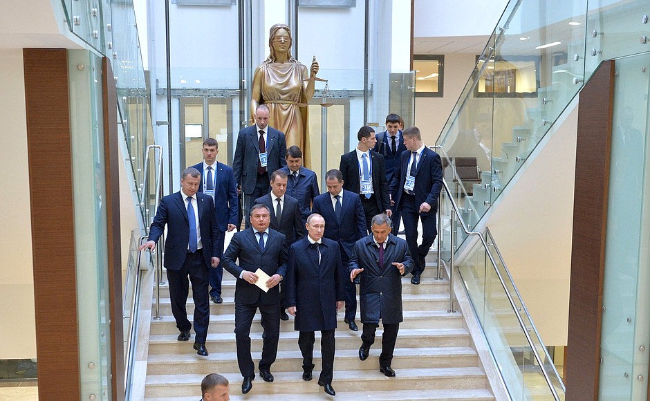 Inspecting the new building of the Arbitration Court of the Republic of Tatarstan.