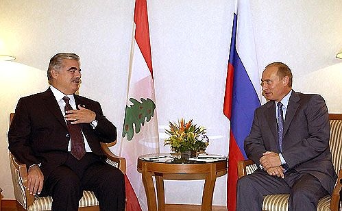 С Премьер-министром Ливана Рафиком Харири.