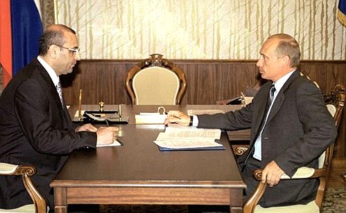 С Министром энергетики Игорем Юсуфовым.