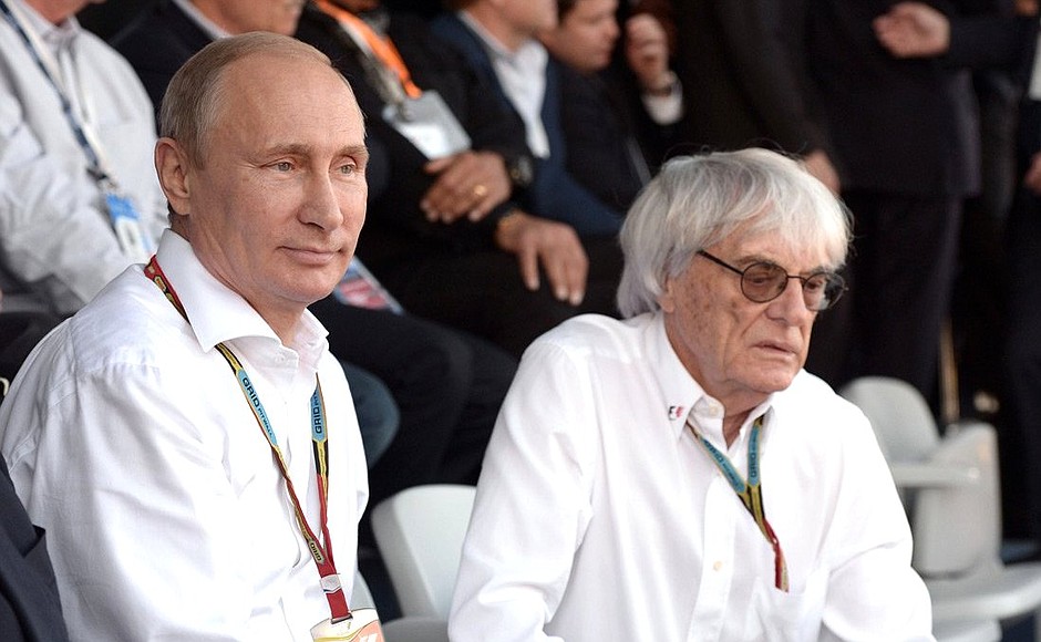 На российском этапе чемпионата мира «Формулы-1». С президентом «Формулы-1» Берни Экклстоуном.