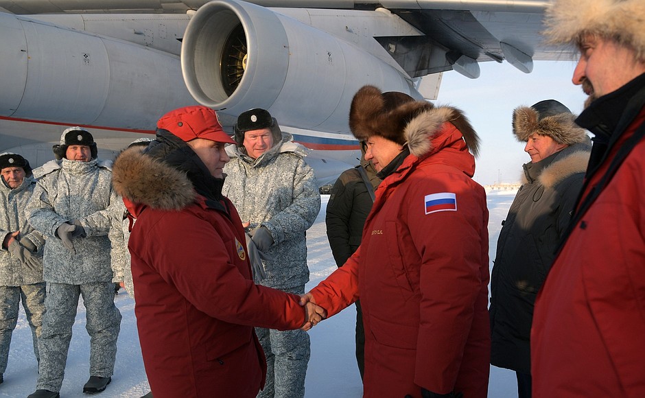 Vladimir Putin visited Alexandra Land in the Franz Josef Land Archipelago. The President was accompanied on the trip by Prime Minister Dmitry Medvedev, Minister of Environmental Resources and the Environment Sergei Donskoy, Defence Minister Sergei Shoigu, and Special Presidential Representative for Nature Protection, the Environment and Transport Sergei Ivanov.