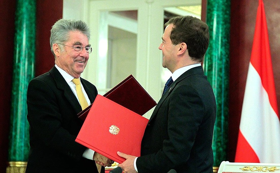 With President of Austria Heinz Fischer during the signing of joint documents.