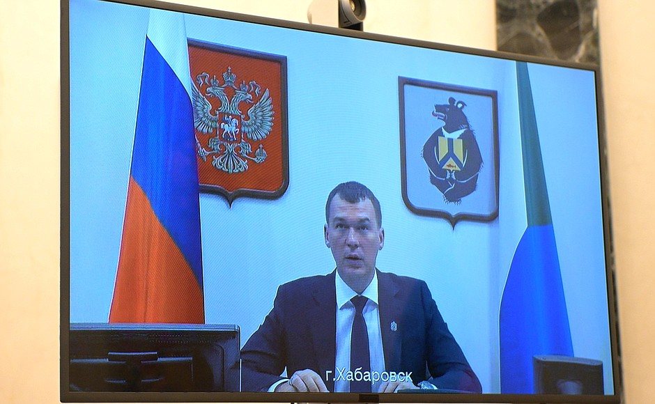 Временно исполняющий обязанности губернатора Хабаровского края Михаил Дегтярёв (встреча в режиме видеоконференции).