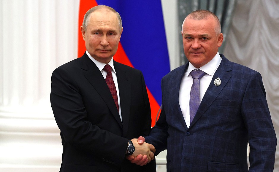 Ceremony for presenting state decorations. The Honorary Title Merited Worker of Physical Training of the Russian Federation is awarded to Sagit Ibragimov, teacher and mentor of Hero of the Russian Federation Artem Kuzin.