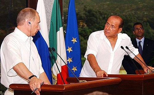 President Putin and Italian Prime Minister Silvio Berlusconi addressing a joint news conference.