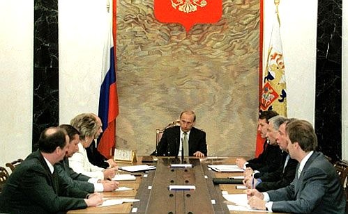 MOSCOW. A meeting of the Cabinet.