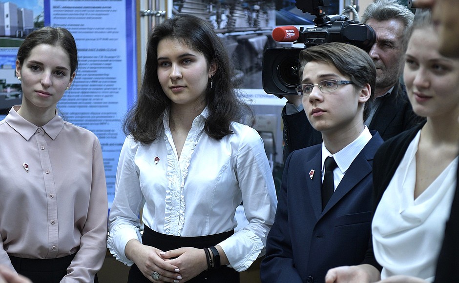 Meeting with students during a visit to the Budker Institute of Nuclear Physics of the Russian Academy of Scientists’ Siberian Branch.