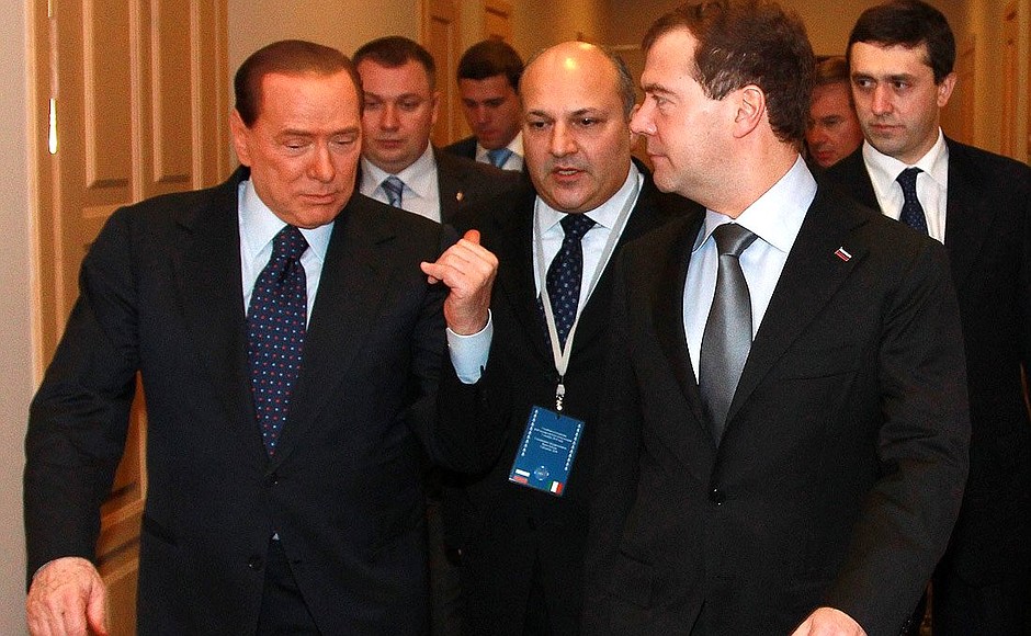 Перед началом российско-итальянских межгосударственных консультаций. С Председателем Совета министров Италии Сильвио Берлускони.