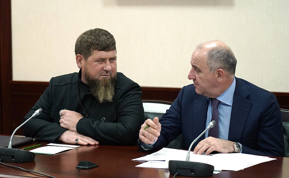 Head of the Chechen Republic Ramzan Kadyrov (left) and Head of the Karachayevo-Circassian Republic Rashid Temrezov before the meeting of the Council for Interethnic Relations (via videoconference).