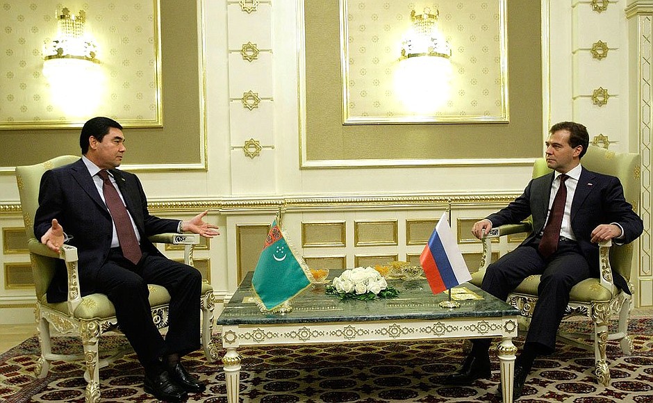 С Президентом Туркменистана Гурбангулы Бердымухамедовым.