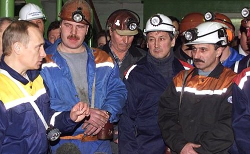 С шахтерами рудника «Октябрьский» Норильской горно-металлургической компании.