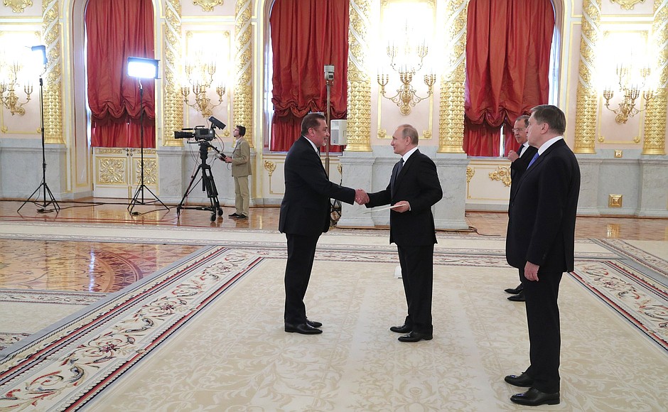 Letter of credence was presented to the President of Russia by Louis Sylvestre Radegonde (Republic of Seychelles).