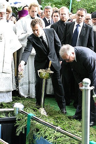 Похороны Александра Солженицына.