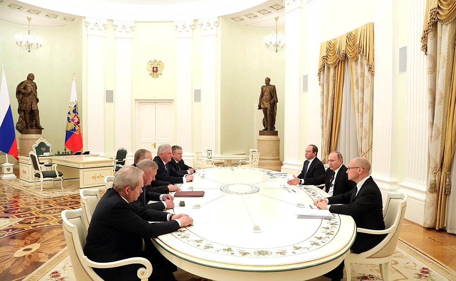 Meeting with former heads of Buryatia, Karelia, Perm Territory, Novgorod and Ryazan regions.