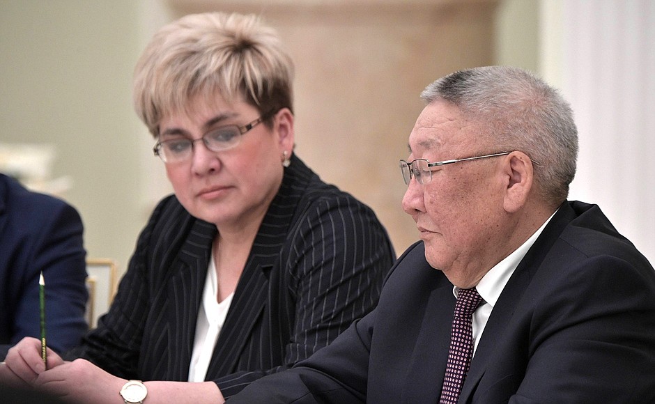 Former Governor of Trans-Baikal Territory Natalya Zhdanova and former head of the Republic of Sakha (Yakutia) Yegor Borisov at the President’s meeting with former regional governors.