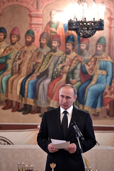 На государственном обеде от имени Президента России Владимира Путина в честь Президента Узбекистана Шавката Мирзиёева.