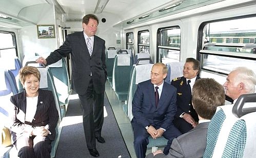 Petersburg. President Vladimir Putin visited the new Ladoga Railway Station and looked through several train carriages. Mr Putin noted that the new carriages make an excellent impression.