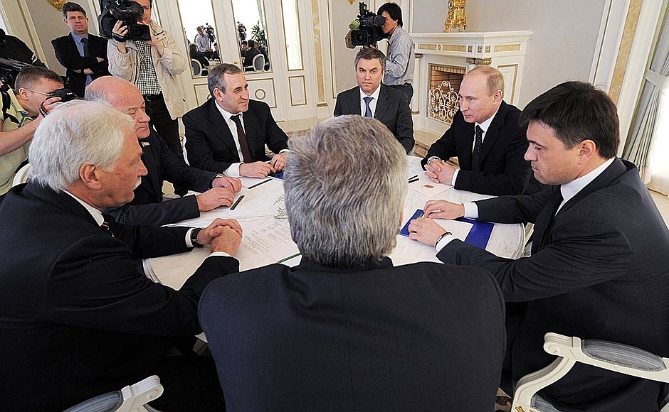 The United Russia leaders presented to Vladimir Putin the party’s candidates for the posts of the head of the Republic of Mordovia and the governor of Samara Region.