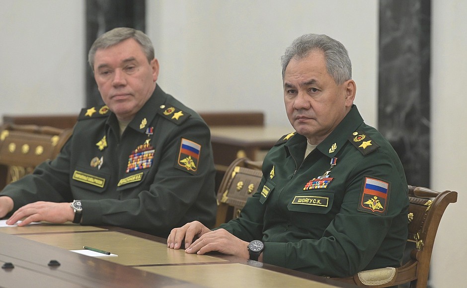 Defence Minister Sergei Shoigu (right) and Chief of the General Staff of Russia’s Armed Forces – First Deputy Defence Minister Valery Gerasimov.