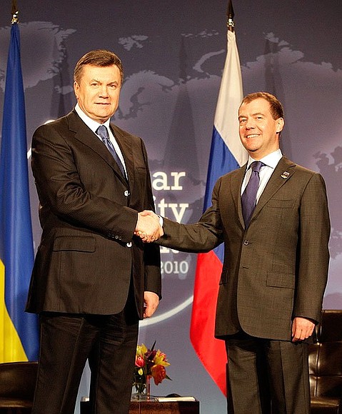 С Президентом Украины Виктором Януковичем.