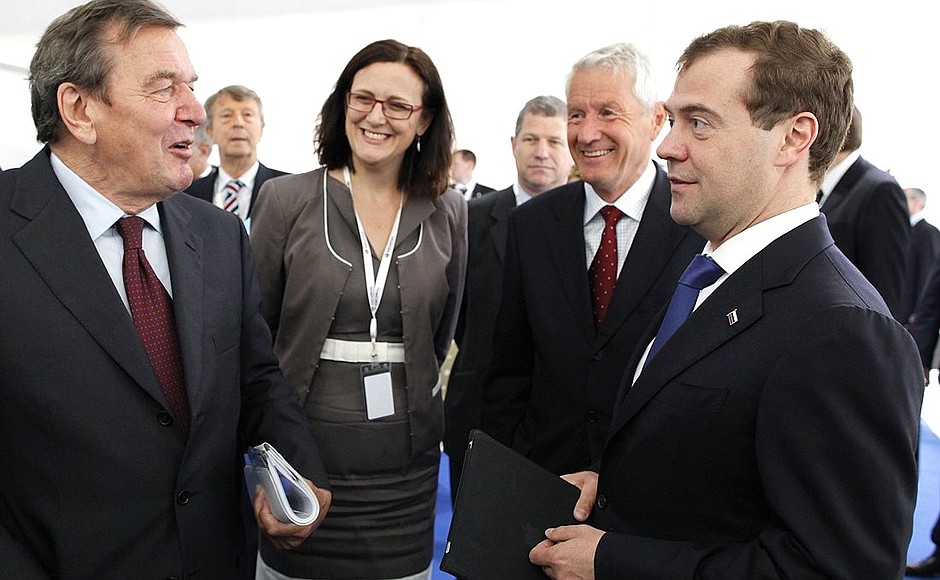 Before the start of the St Petersburg International Legal Forum. Left to right: former German Chancellor and moderator of the forum Gerhard Schroeder, EU Commissioner for Home Affairs Cecilia Malmstrom, and Secretary General of the Council of Europe Thorbjorn Jagland.