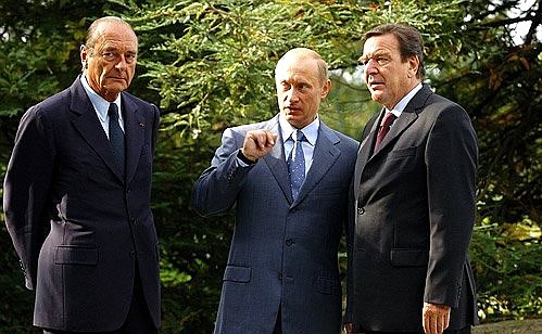 Meeting between Russian President Vladimir Putin, French President Jacques Chirac and German Chancellor Gerhard Schroeder.