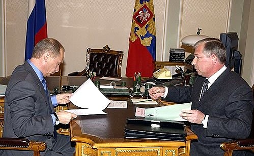 Встреча с директором Федеральной службы по контролю за оборотом наркотических средств и психотропных веществ Виктором Черкесовым.