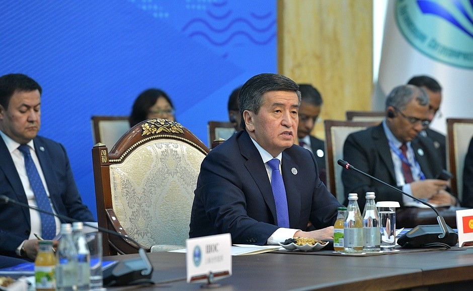 Президент Киргизии Сооронбай Жээнбеков на заседании Совета глав государств – членов Шанхайской организации сотрудничества в расширенном составе.