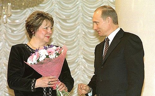 President Putin awarded the Order of Honour to Judge Tatyana Linskaya for her great contribution to the strengthening of legality and many years of conscientious work.