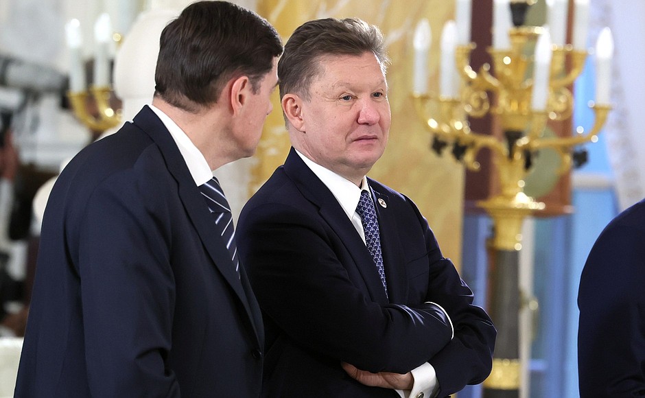 Alexei Mordashov, Chairman of the Board of Severstal (left), and Alexei Miller, Chairman of the Gazprom Management Committee, before the meeting with the Mariinsky Theatre Board of Trustees.