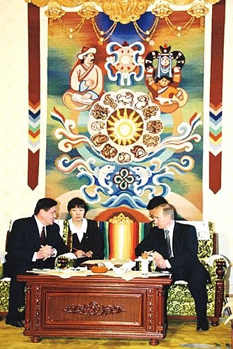 President Putin with Mongolian Prime Minister Nambaryn Enhbayar.