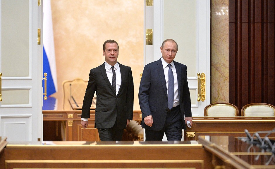 With Prime Minister Dmitry Medvedev. Before meeting with Government members.