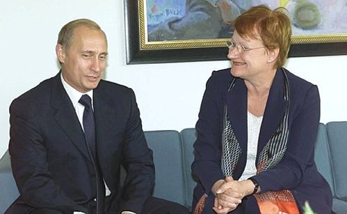 С Президентом Финляндии Тарьей Халонен.