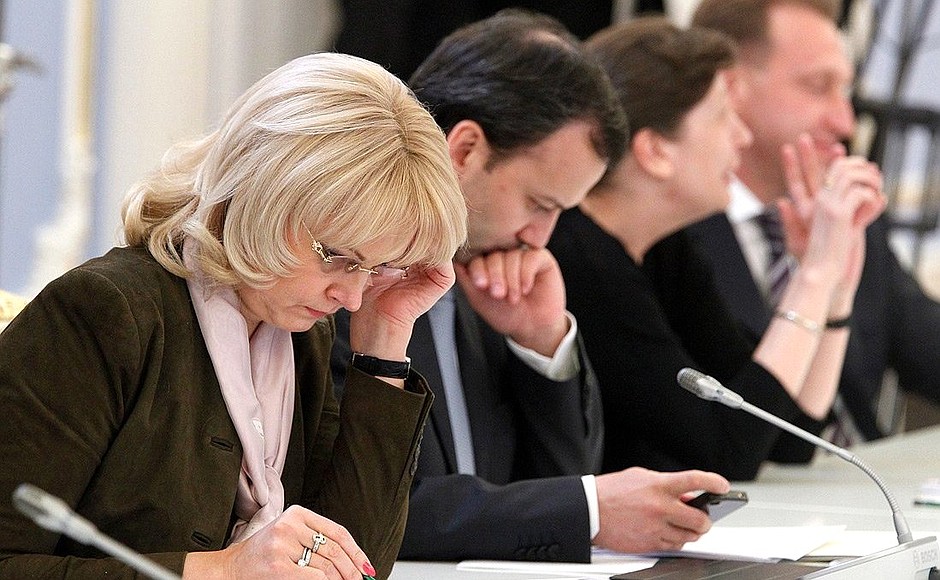 Healthcare and Social Development Minister Tatyana Golikova and Presidential Aide Arkady Dvorkovich at the Security Council meeting.