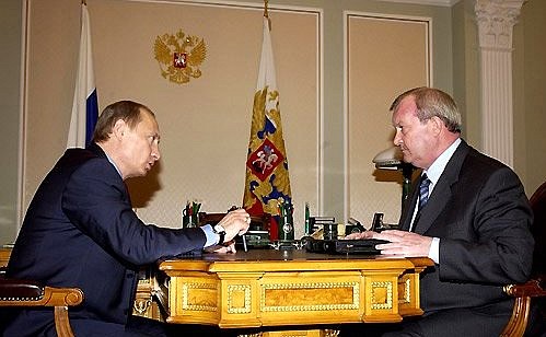 Рабочая встреча с полномочным представителем Президента в Дальневосточном федеральном округе Константином Пуликовским.