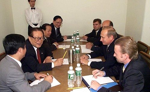 President Vladimir Putin with Chinese President Jiang Zemin.