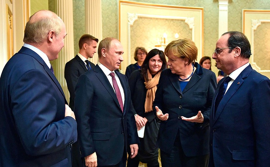 President of Belarus Alexander Lukashenko, President of Russia Vladimir Putin, Federal Chancellor of Germany Angela Merkel, President of France Francois Hollande before the beginning of talks in the Normandy format.