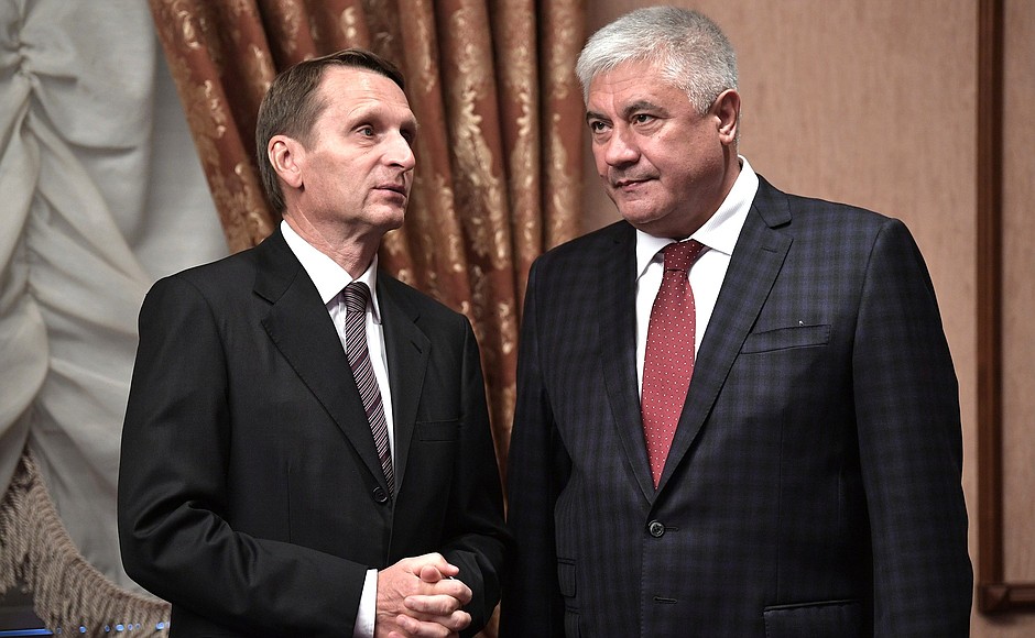 Head of the Foreign Intelligence Service Sergei Naryshkin (left) and Minister of the Interior Vladimir Kolokoltsev before the meeting of Military-Industrial Commission.