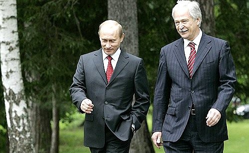С Председателем Государственной Думы, лидером партии «Единая Россия» Борисом Грызловым.