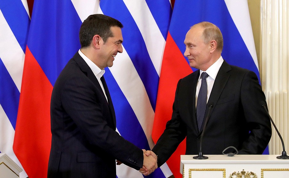 С Премьер-министром Греции Алексисом Ципрасом по окончании совместной пресс-конференции.