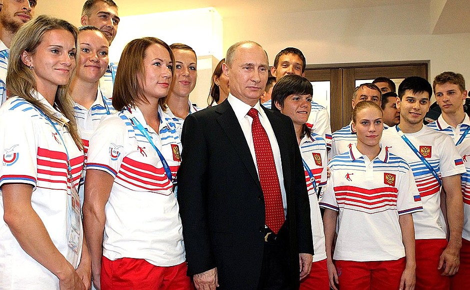 Meeting with athletes of the Russian Federation’s student team.