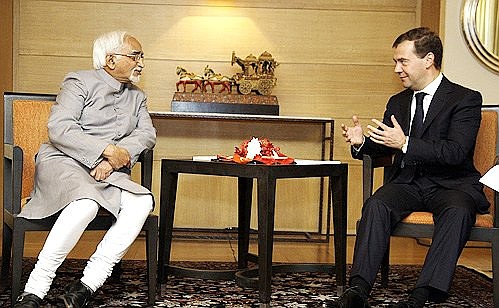 С вице-президентом Индии Мохаммадом Хамидом Ансари.